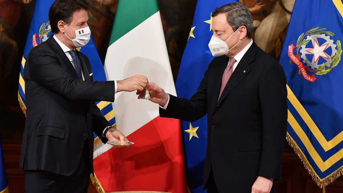 Immagine di Draghi e la casa in fiamme