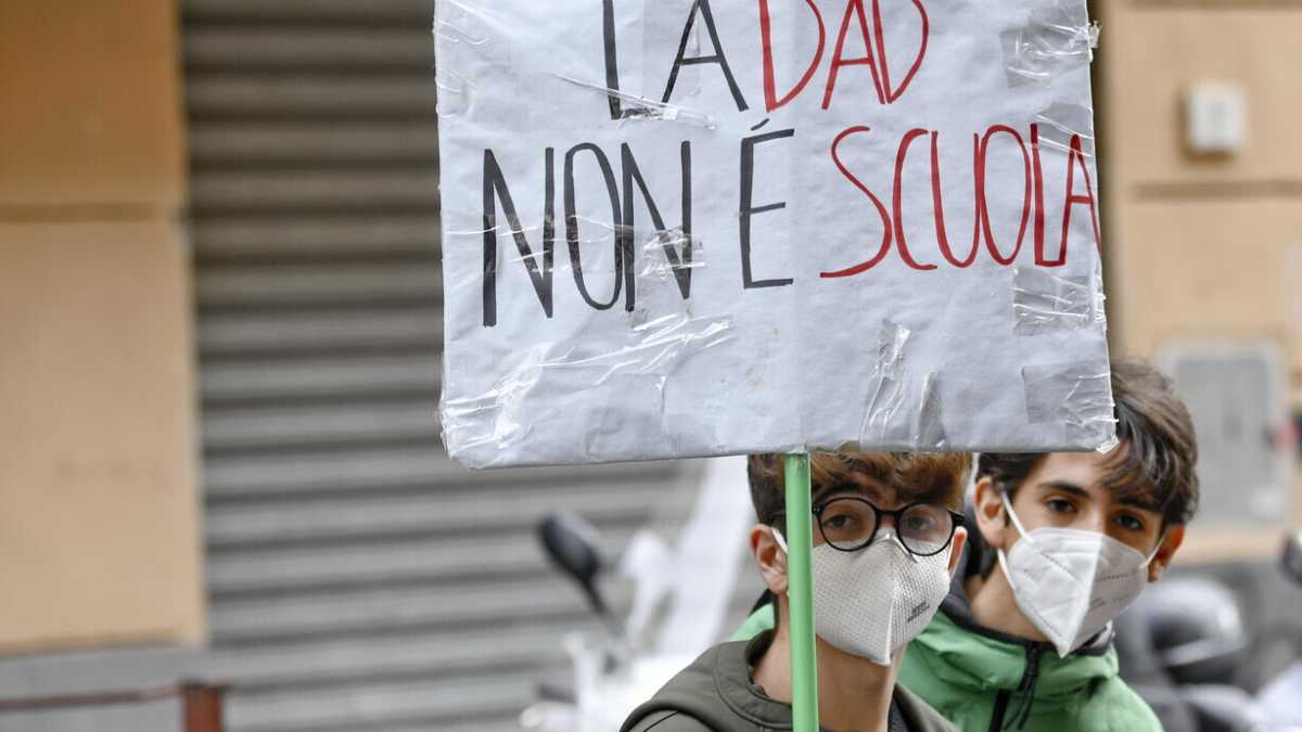 Immagine di La crisi degli adolescenti ci sta sfuggendo di mano