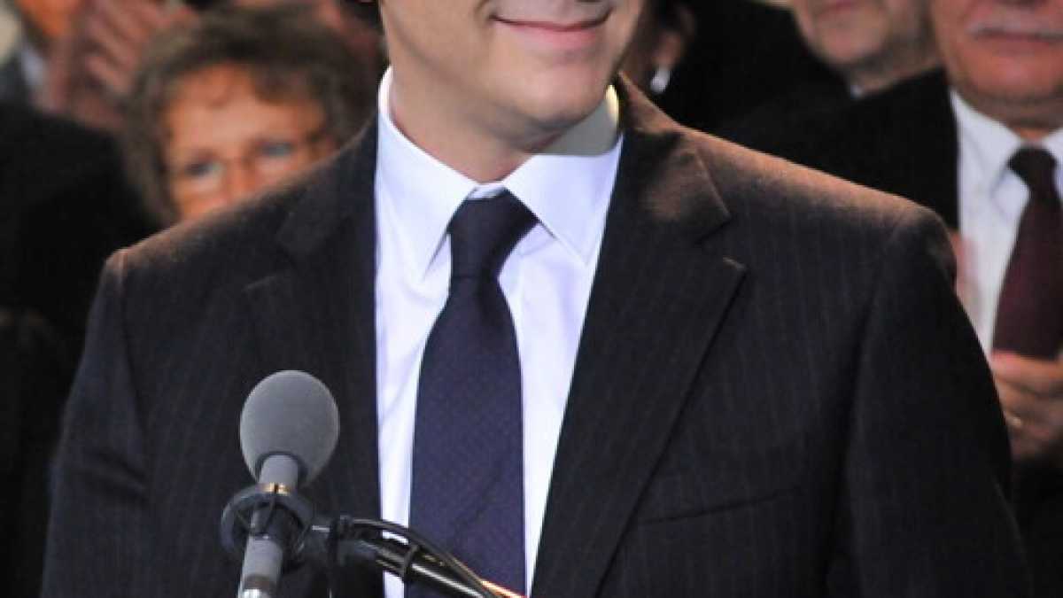 Immagine di Il socialista anti liberale Montebourg lancia la scuola di formazione dei gilet gialli