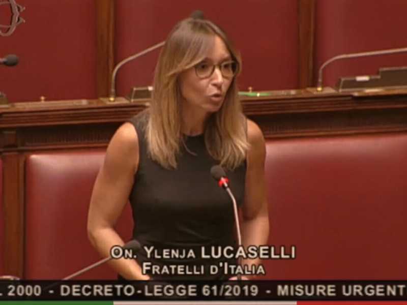 Lucaselli gela Salvini: "Ho parlato con la Meloni, resto in Fratelli d'Italia"