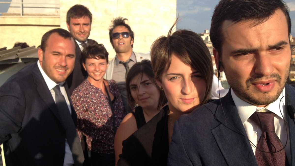 Immagine di Grillini laureati con Draghi