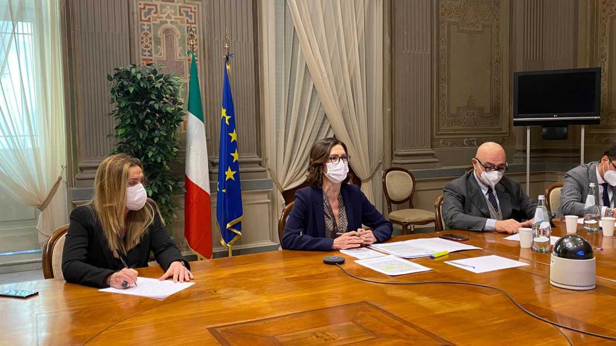 Immagine di Nuovo dpcm, governo e regioni ancora distanti sulla riapertura delle scuole
