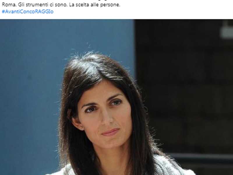Sui poteri di Roma Virginia Raggi gioca la sua battaglia, ma intanto Salvini rilancia Bertolaso