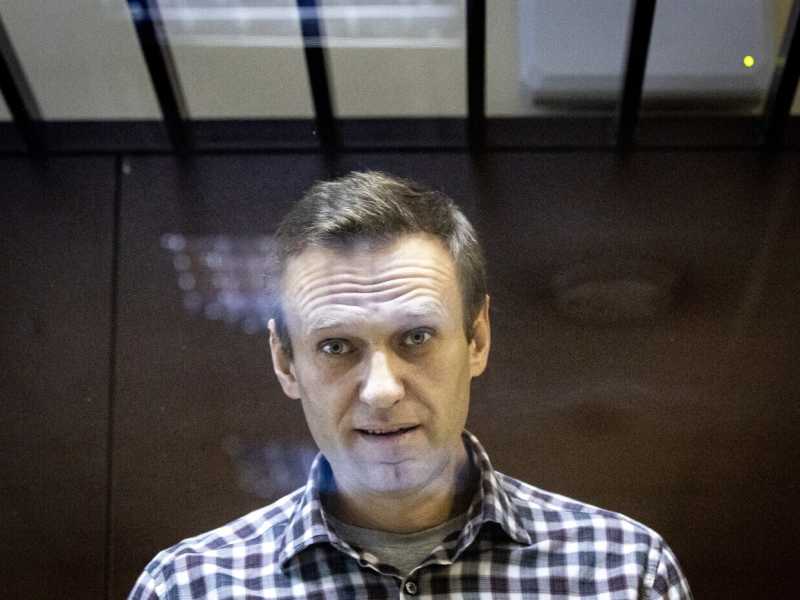 Denudare e cancellare Navalny