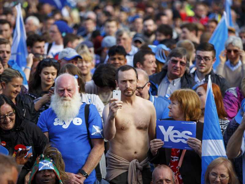 Una manifestazione per l&rsquo;indipendenza scozzese, un anno fa a Glasgow (LaPresse)&nbsp;<br />