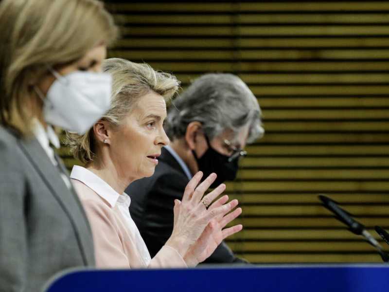 Gioved&igrave; scorso sono state distribuite 51,5 milioni di dosi da Bruxelles, ma gli stati membri ne avevano somministrate 29,17 milioni. Foto LaPresse<br />