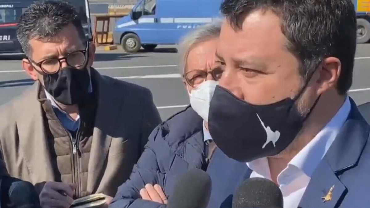 Immagine di Salvini esprime solidarietà agli agenti condannati per tortura