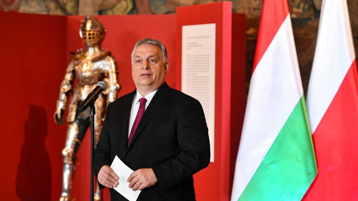 Immagine di Perché il partito di Orbán lascia il PPE