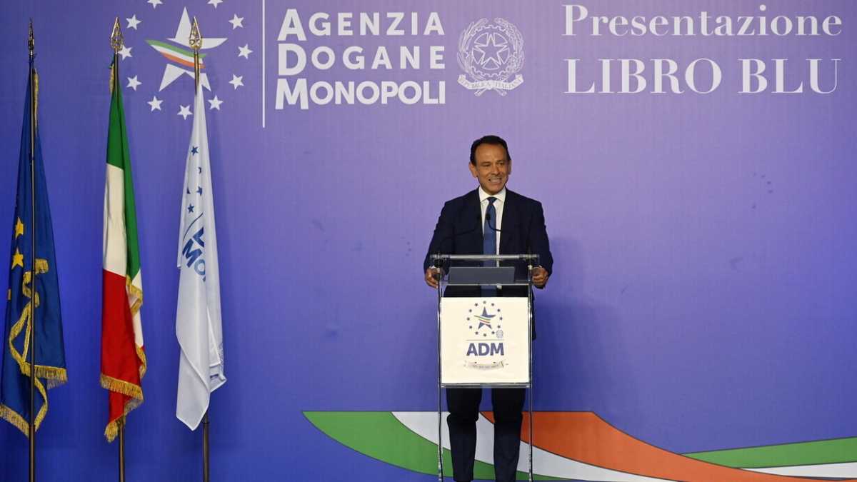 Immagine di Il pasticcio dell'Agenzia delle dogane con Medium