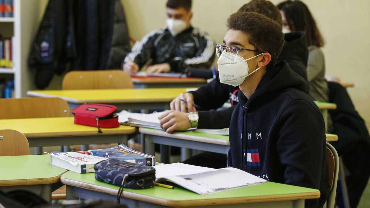 Immagine di Non è il momento di avere mal di pancia, siamo nel 2021