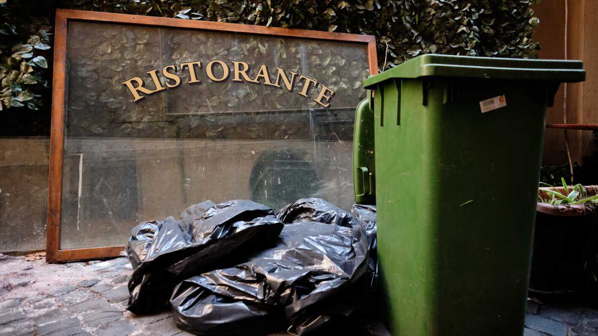 Immagine di Nuovi poveri, vecchi problemi: "Occorrono misure puntuali, non cashback e bonus mobilità"