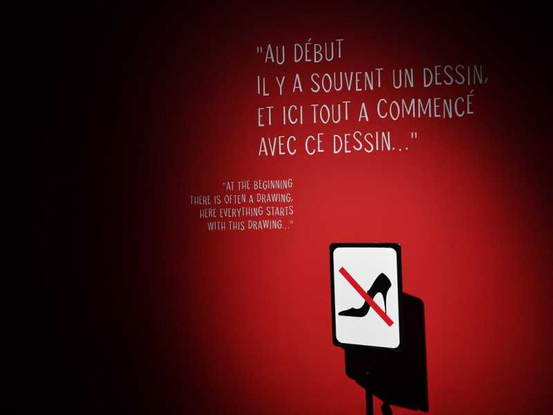 Uno scatto dell'esibizione di Louboutin a Parigi lo scorso febbraio (Ansa)&nbsp;<br />