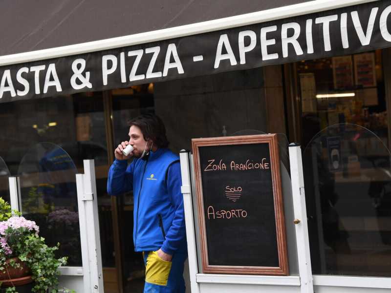 Covid, arrivano le zone rosse. Ma senza dpcm: Draghi interverrà con un decreto