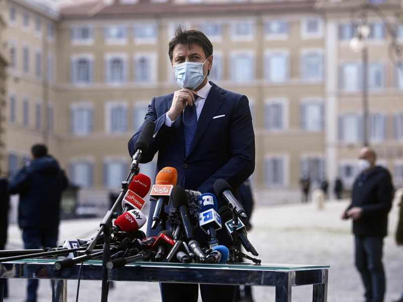 Le telefonate tra Conte e Prodi per parlare del futuro del nuovo M5s