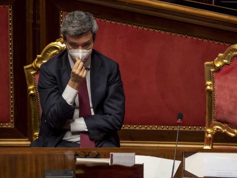 Così Orlando pensa a una proroga per i navigator. Ma con Parisi è rottura