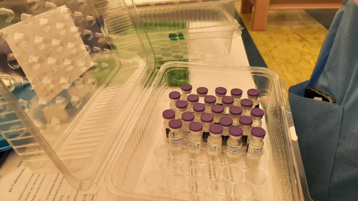Immagine di Lo stop dei governi europei ad AstraZeneca