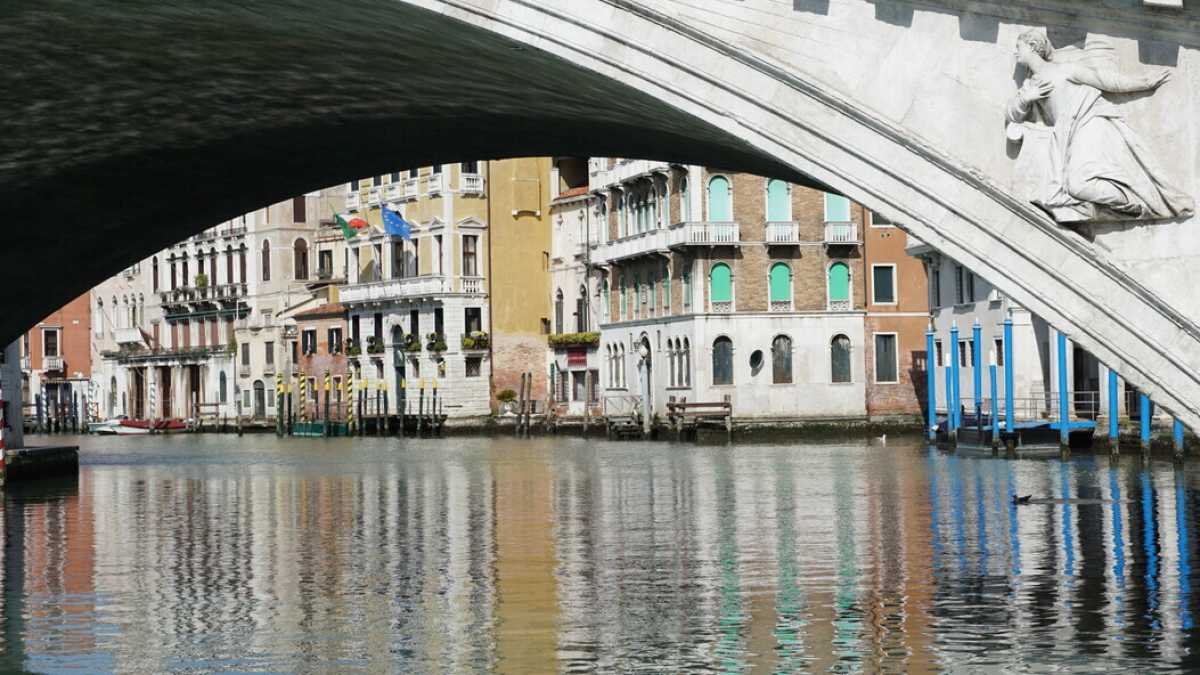 Immagine di La forma dell’acqua, modello per Venezia