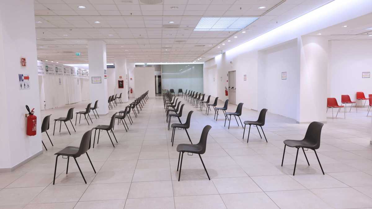 Immagine di Berlino impone all'Ue cautela. Alla fiducia sul vaccino chi ci pensa?