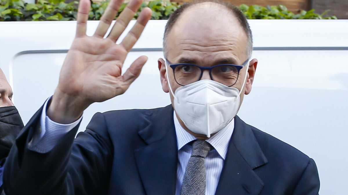 Immagine di Scuola e lavoro, la svolta di Letta passa da qui. Un dubbio: il Pd lo seguirà?