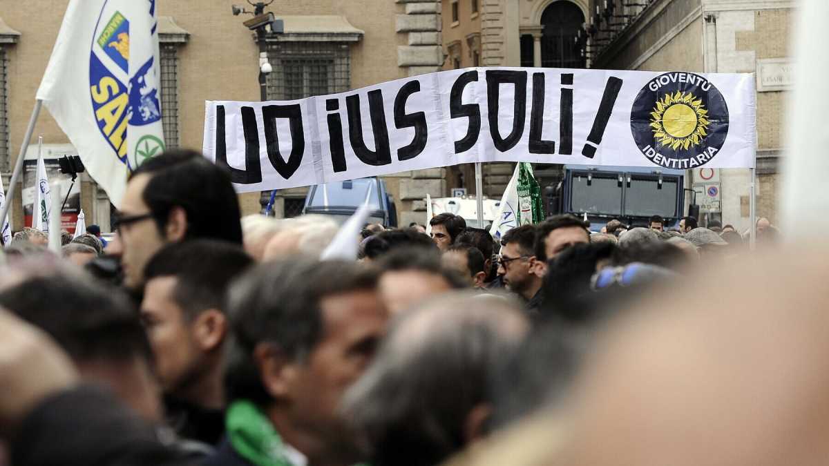 Immagine di Come spiegare ai propri figli che alcuni loro amici nati in Italia sono stranieri