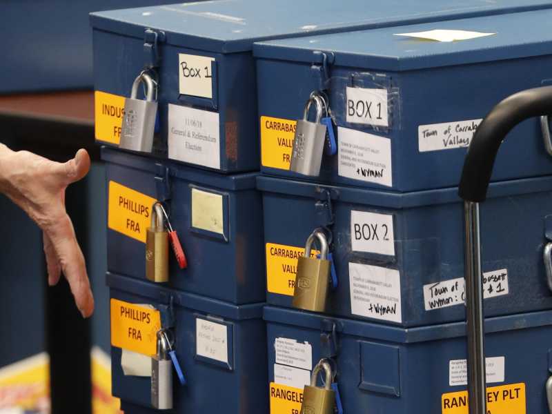 Cacciare le bugie dal mercato delle idee