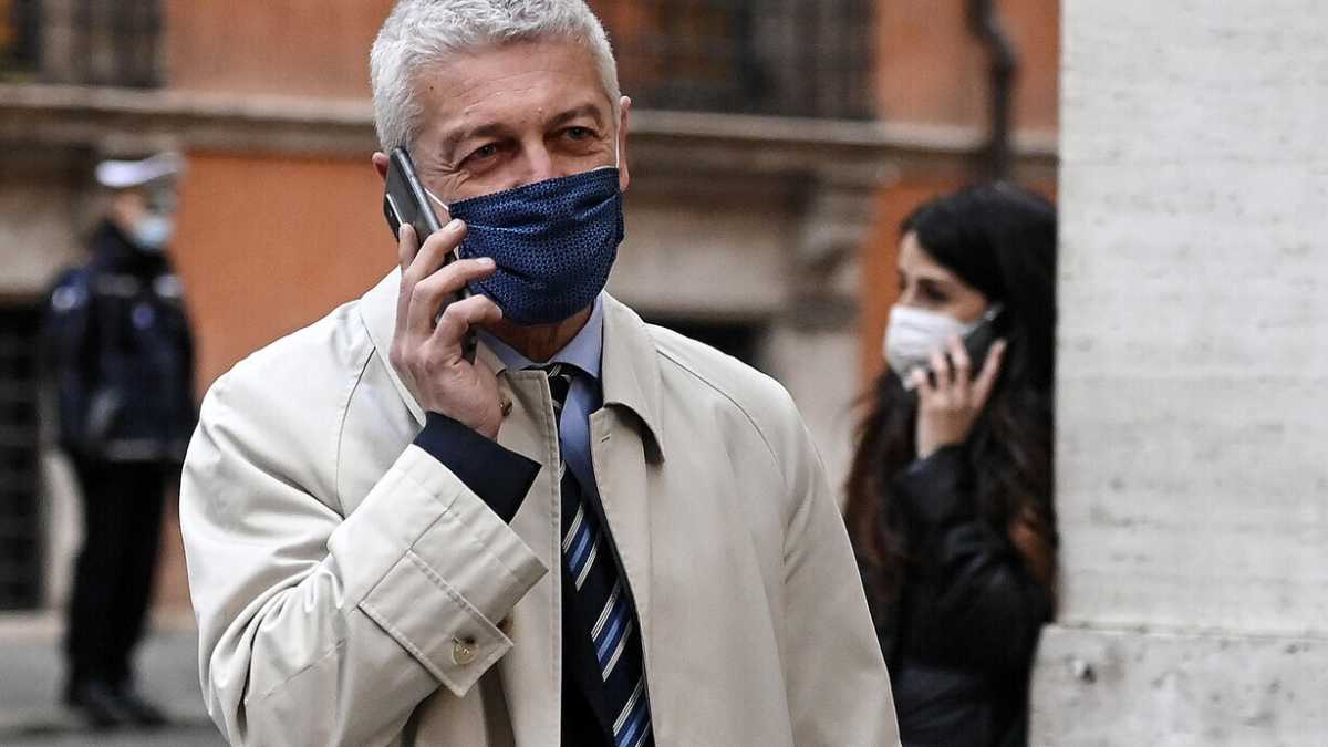 Immagine di Le oscenità di Morra, oltre la Asl