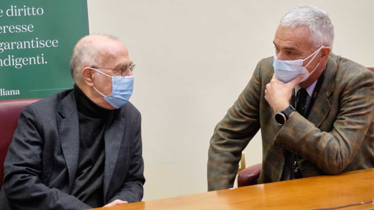 Immagine di Il brutto spettacolo di un'Aifa politicizzata