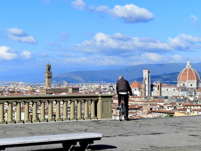 Toscana in zona rossa (Foto LaPresse - Jennifer Lorenzini) <br />