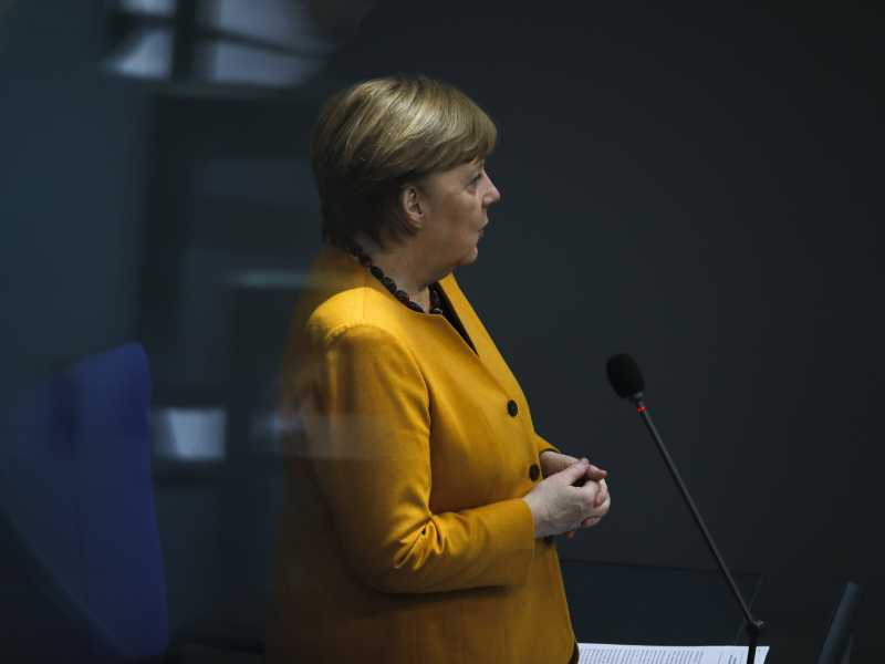 Angela Merkel (foto EPA)