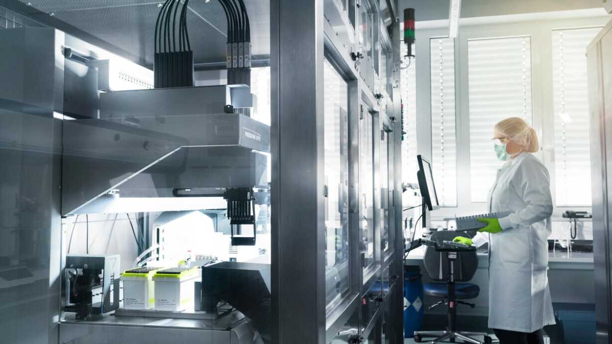 Immagine di Un inibitore trovato da Pfizer potrebbe impedire la replicazione del virus
