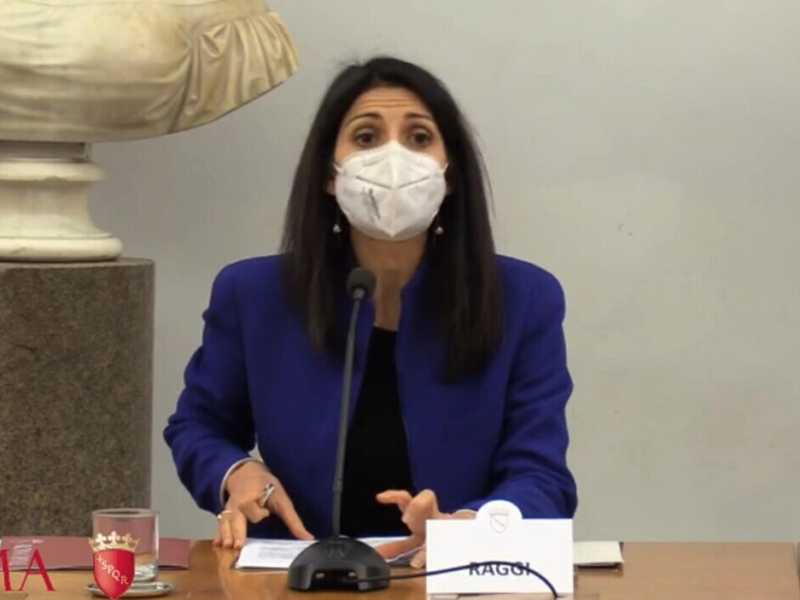 Sfiducia, primarie allargate e appelli: Conte e Letta provano a disinnescare Raggi