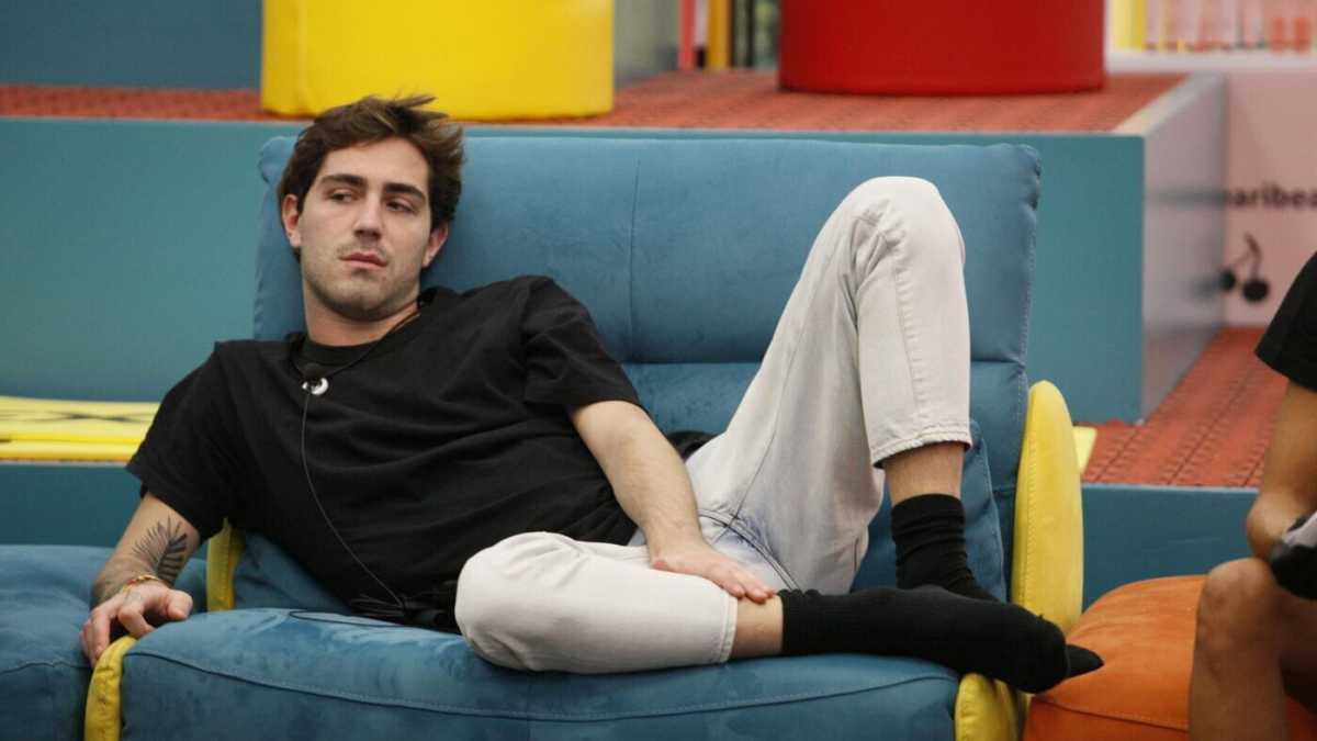 Immagine di Tommaso Zorzi sta salvando l'Isola dei famosi e il palinsesto di Canale 5