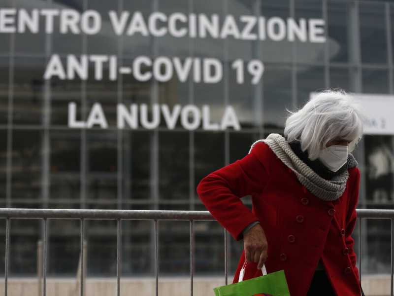 Così il Lazio è riuscito a vaccinare i suoi anziani (e procede spedito con gli altri)