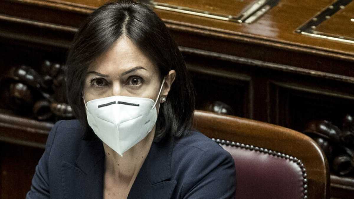 Immagine di "Rivedere il reddito di cittadinanza. Sanità con regole uniche". Parla Mara Carfagna