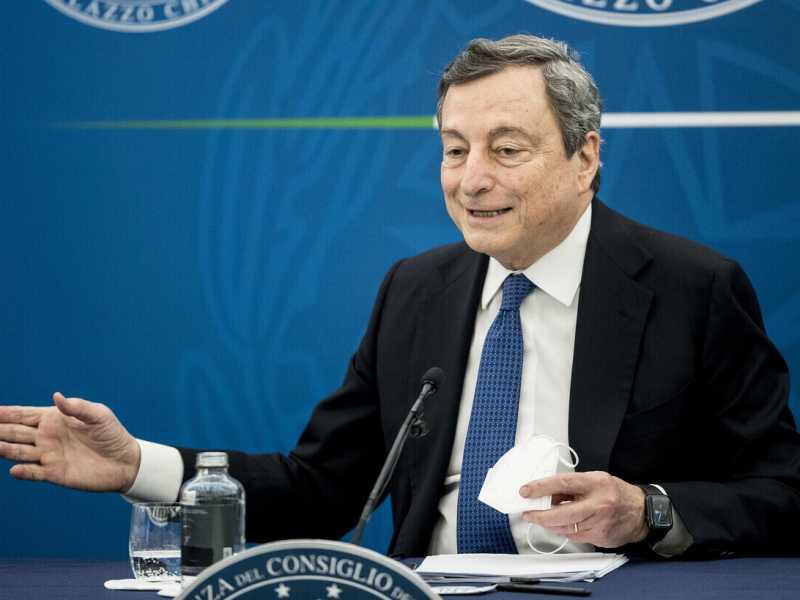 Draghi e lo show contro la lagna