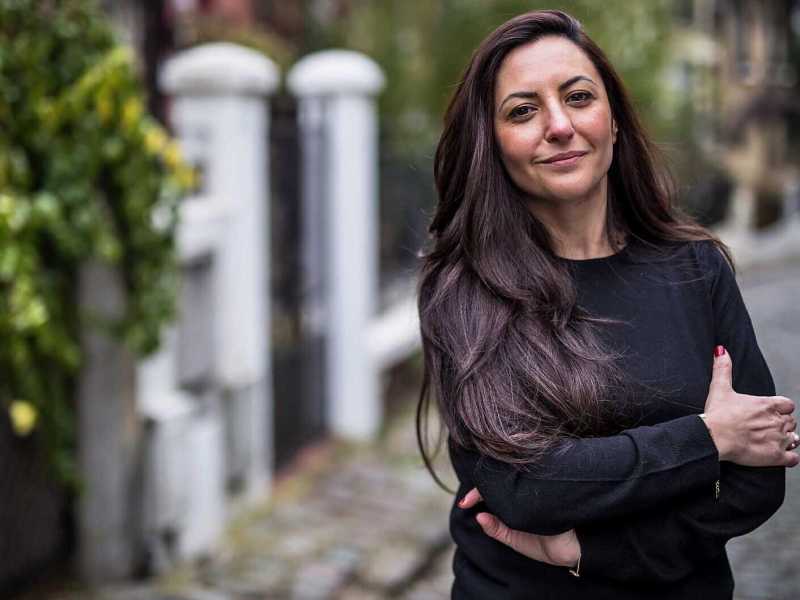 “Amo la Francia”. E la scrittrice turca Claire Koc finisce sotto scorta