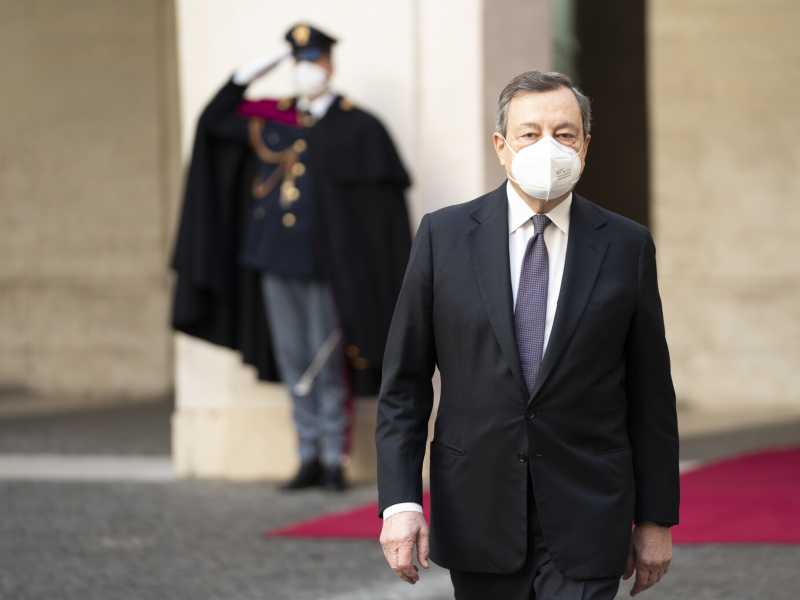 Mario Draghi si è vaccinato con AstraZeneca
