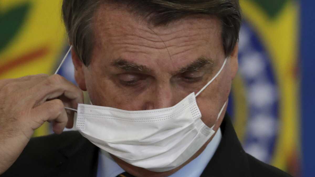 Immagine di Bolsonaro è sempre più filocinese e ha un problema con i generali