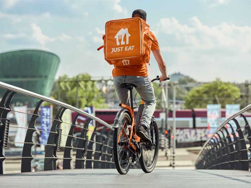 Rider dipendenti. Il mercato cresce e Just Eat li assume