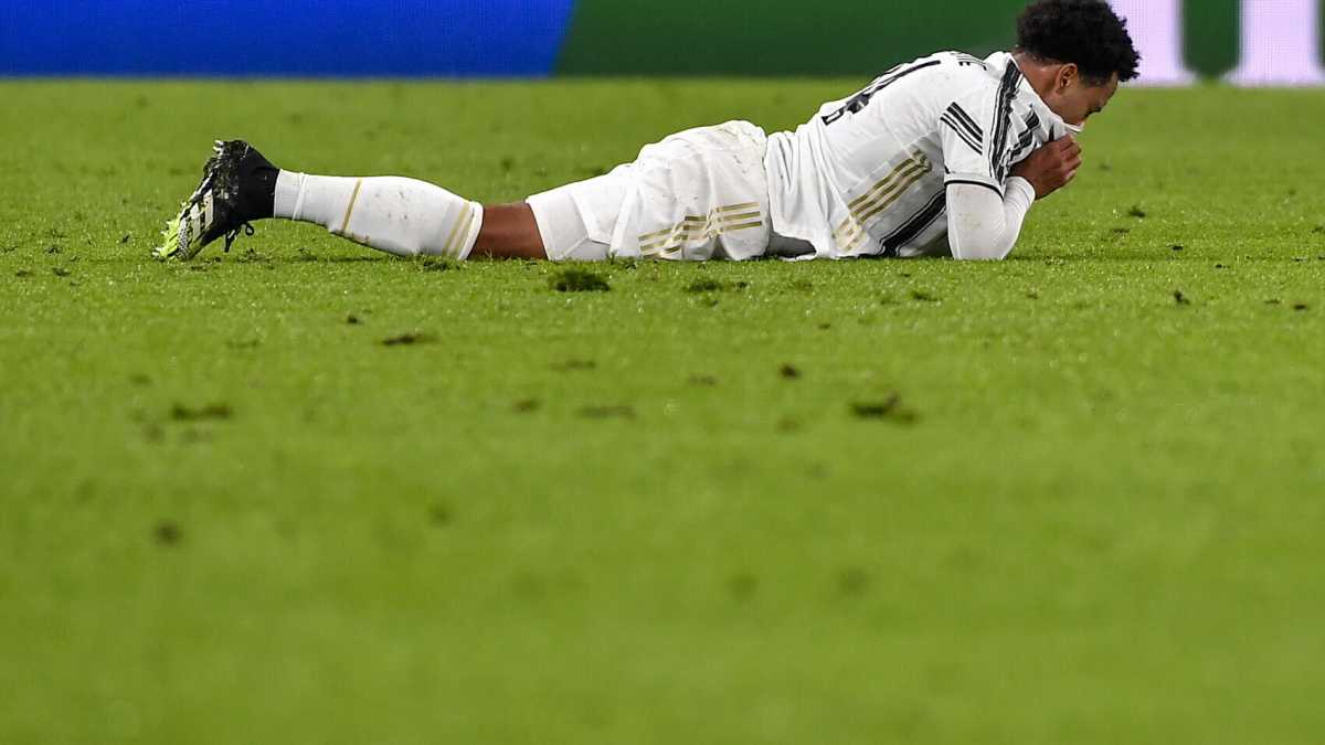 Immagine di La nuova frontiera del tifo sostenibile è la delazione