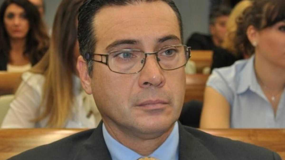 Immagine di Piano con i retroscena su Biot