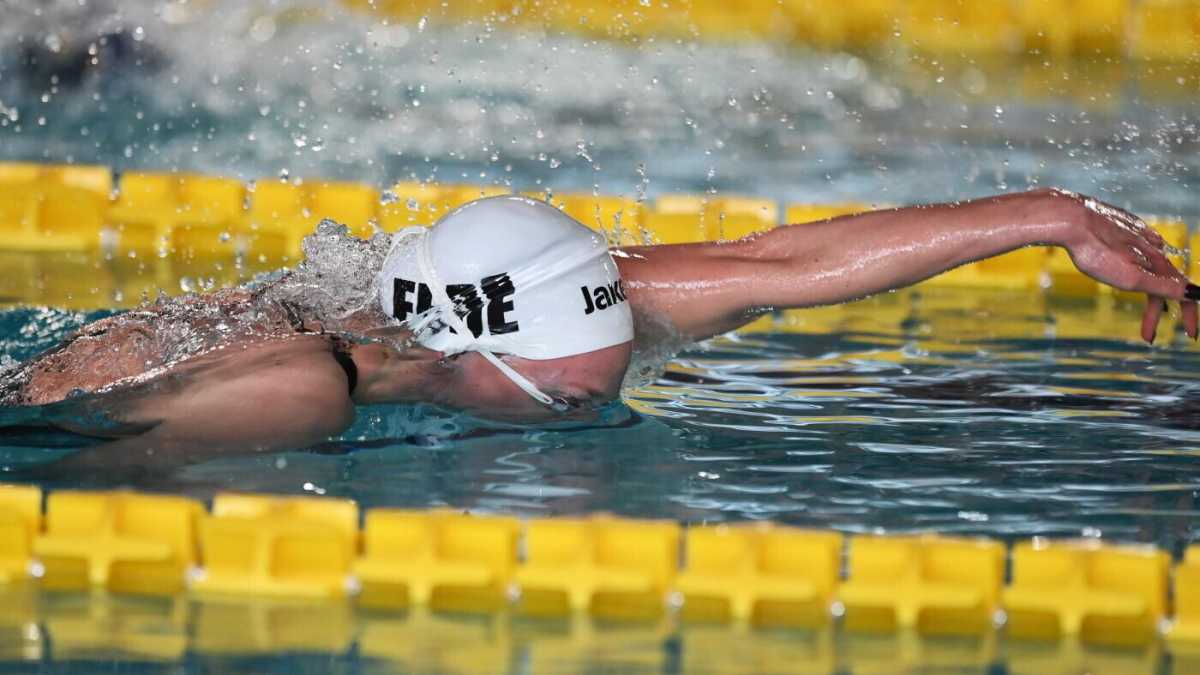 Immagine di Anche i campioni piangono. Le lacrime di Federica Pellegrini
