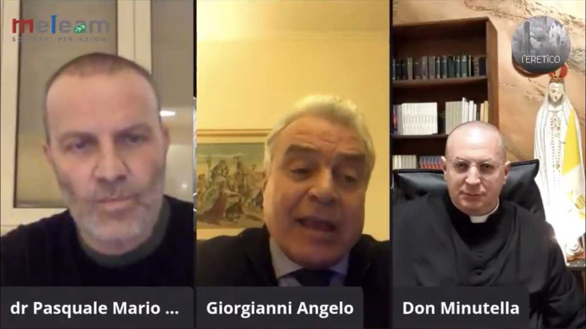 Immagine di Le deliranti denunce di Bacco e Giorgianni, se la prendono pure con il Papa