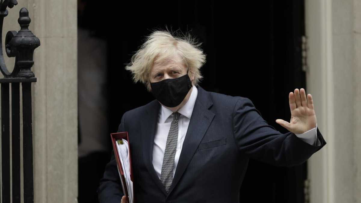 Immagine di La strategia dei tamponi di Boris Johnson per tornare alla normalità
