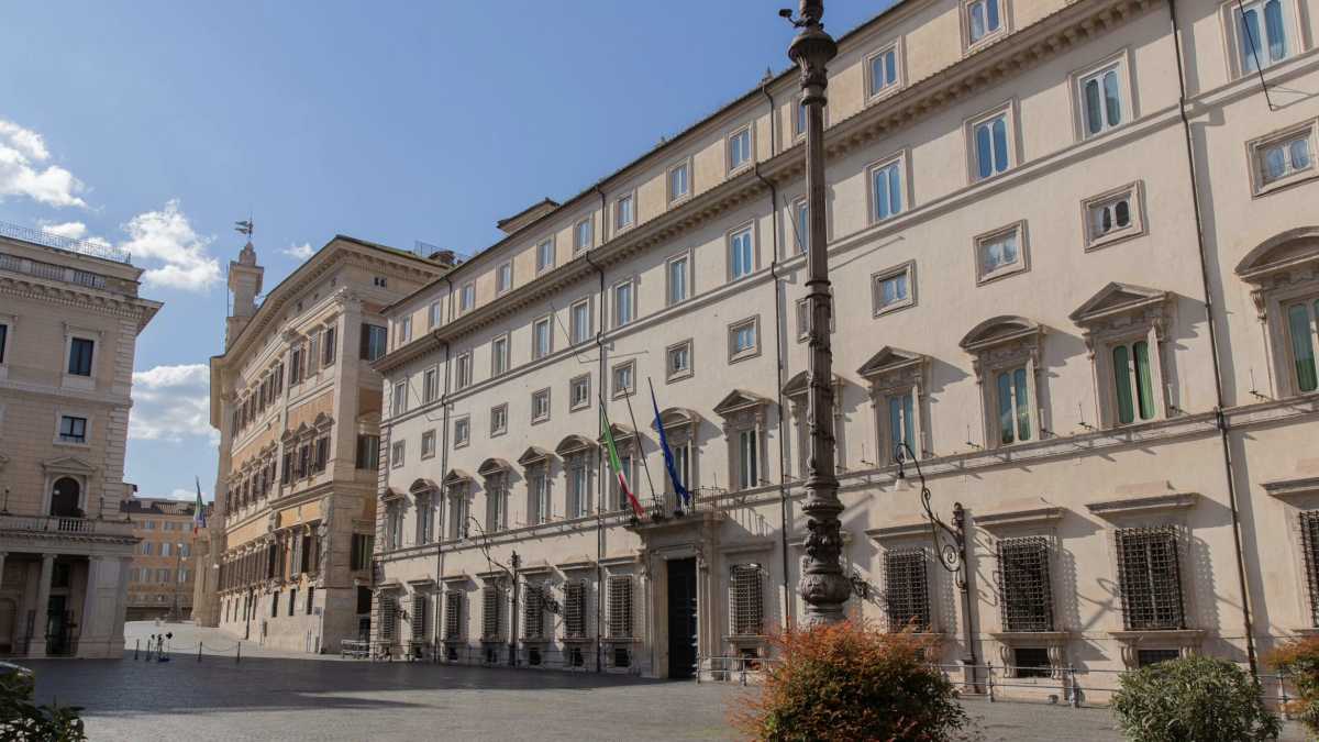 Immagine di Conte e la videosorveglianza cinese a Palazzo Chigi