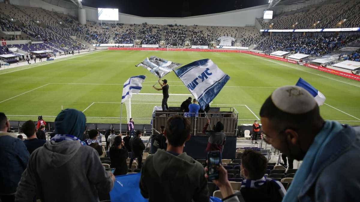 Immagine di Così Israele è tornato allo stadio