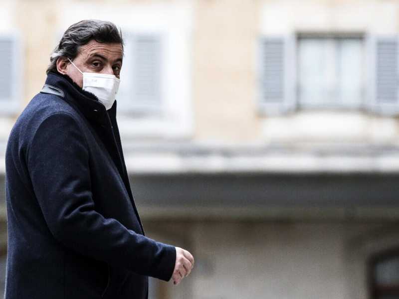 Carlo Calenda, leader di Azione e candidato sindaco alla citt&agrave; di Roma (Ansa)