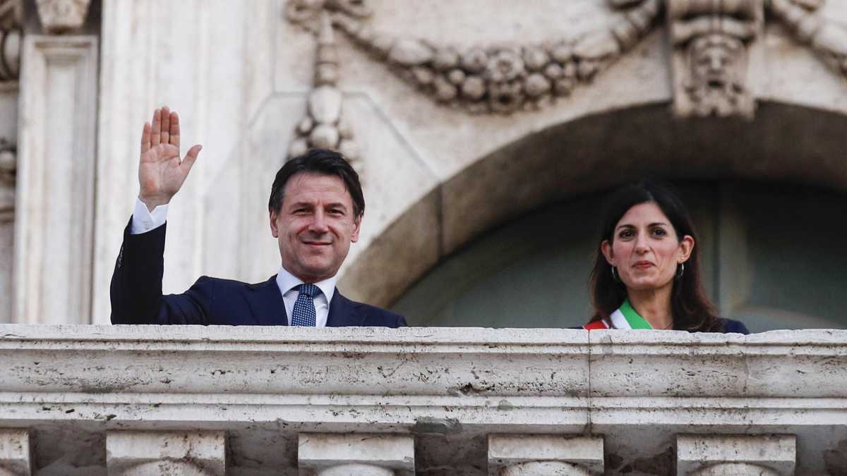 Immagine di Roma, Conte rincuora Letta: "Faccio ritirare Raggi". Ma nel M5s non ci crede nessuno