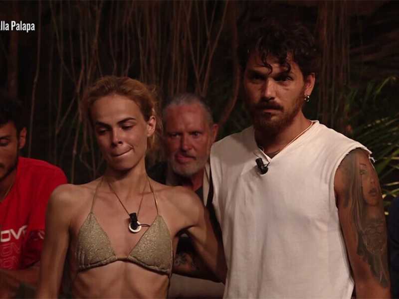 Come riescano a rimanere vivi sull'Isola dei famosi è un miracolo