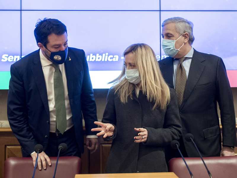 Il centrodestra a trazione Meloni tenta il ribaltone alla Camera. Ma il blitz fallisce